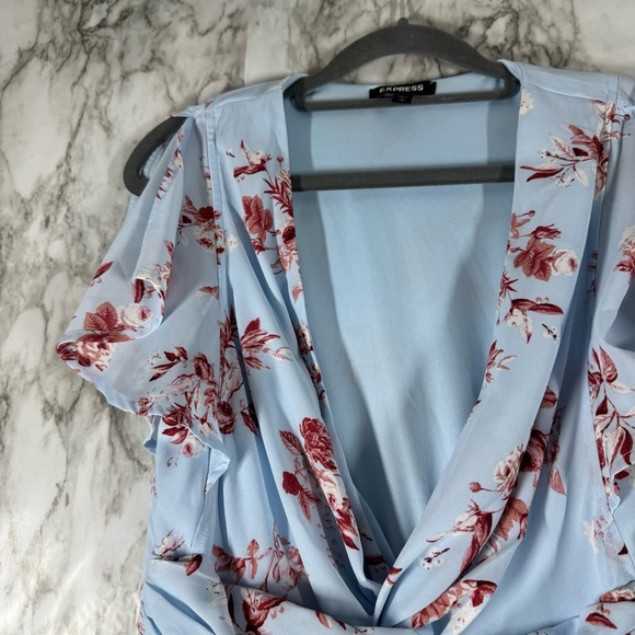 Express Floral Twist Front Flutter Sleeve Dress Size Small V Neck - Picture 3 of 6